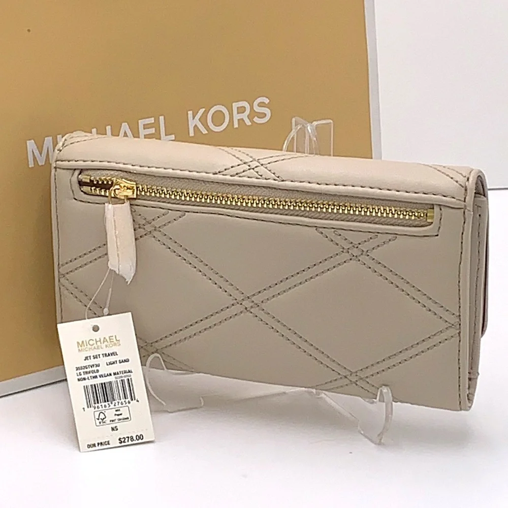 MICHAEL KORS JET SET TRAVEL LARGE TRIFOLD WALLET LIGHT SAND COLOR NWT